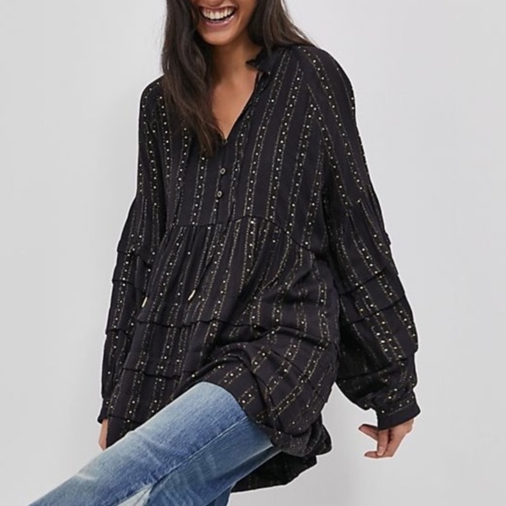 Anthropologie Quinn Sequined Tunic Blouse Women’s Size XS Tiered Ruffle Peasant